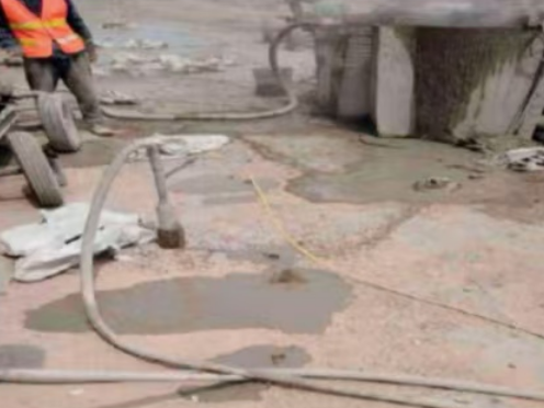 乌尔禾水泥混凝土路面板底注浆技术 路面脱空注浆整治方案