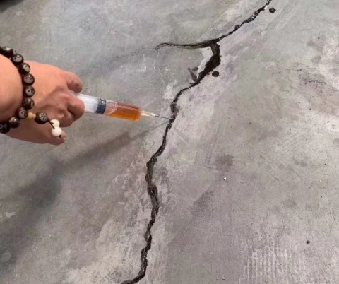 乌尔禾混凝土裂缝修补技术详解​